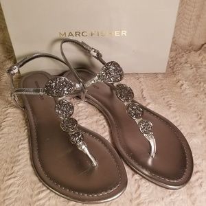 Marc Fisher GELLT Pewter Split Toe. T Strap Sandal